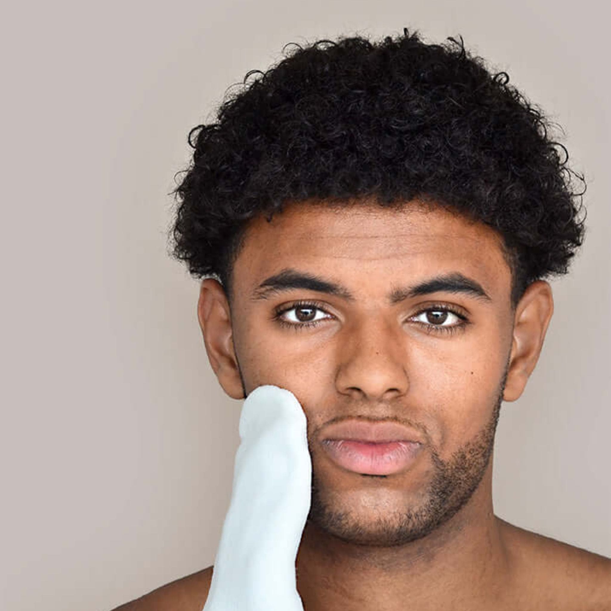 NudeLarge ultra-exfoliating cleansing glove